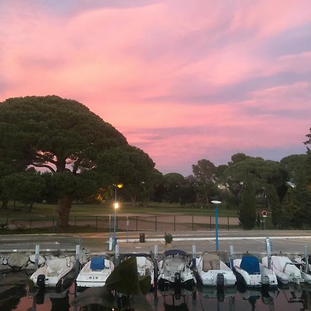 Bord De Mer Avec Vue 망들리유 라 나플 외부 사진