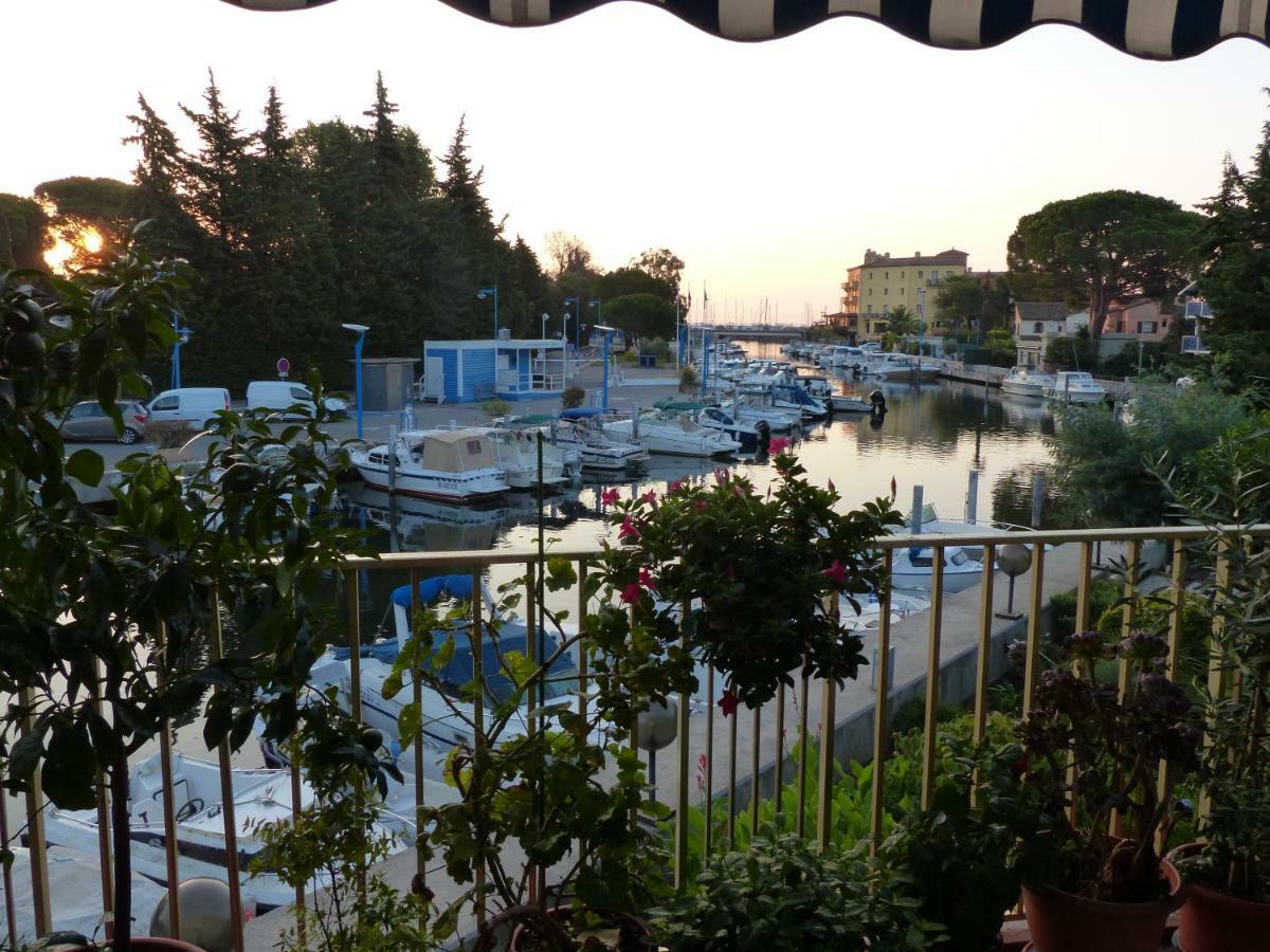 Bord De Mer Avec Vue 망들리유 라 나플 외부 사진